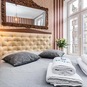 Szlachecki I Pod Artusem Apartmán
